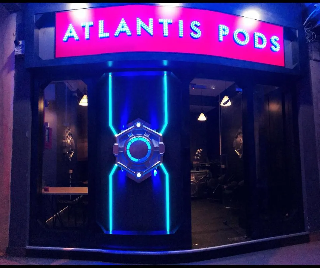 Atlantis Pods @ Little India Hotel Singapore 2*,  Singapore